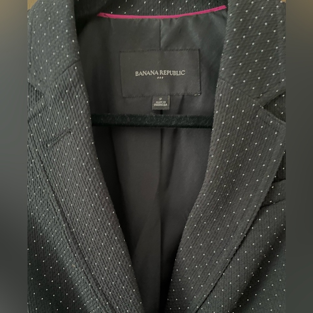 BANANA REPUBLIC Black Polka Dot Women's Slim Blazer fully lined, size 2 - Picture 8 of 10